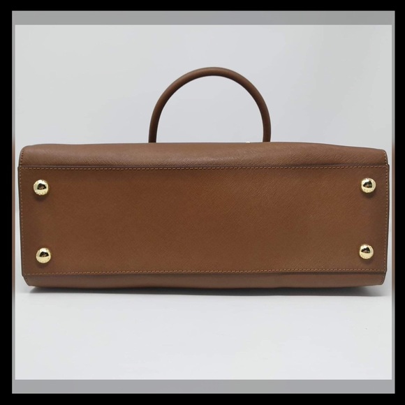 Michael Kors Large Saffiano Leather Tote - Picture 7 of 9